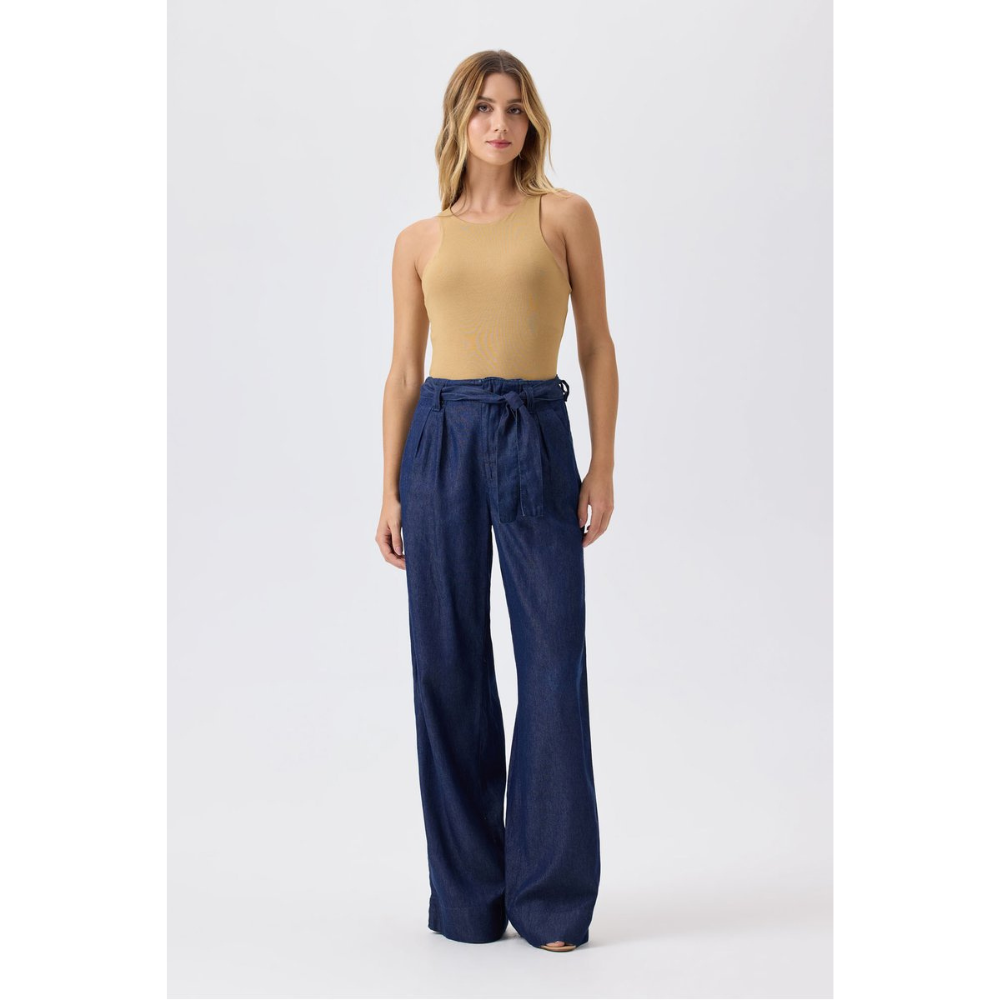 Calça Feminina Jeans Trend Com Cinto Azul Denin Flor De Lis